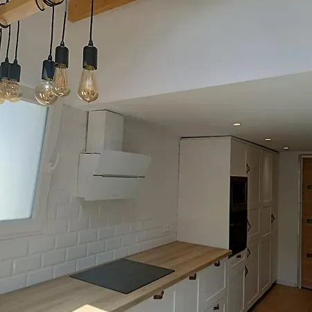 度假居 Family House *