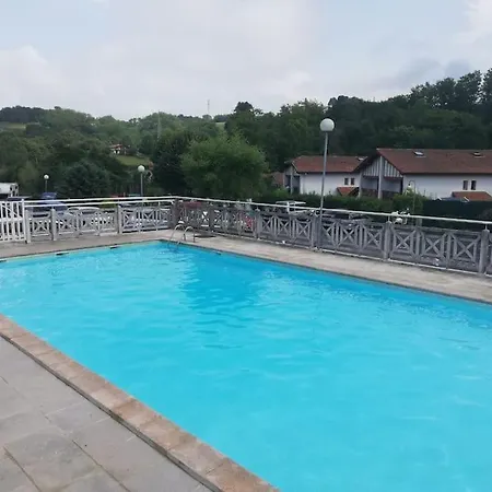 Family House 度假居 昂代